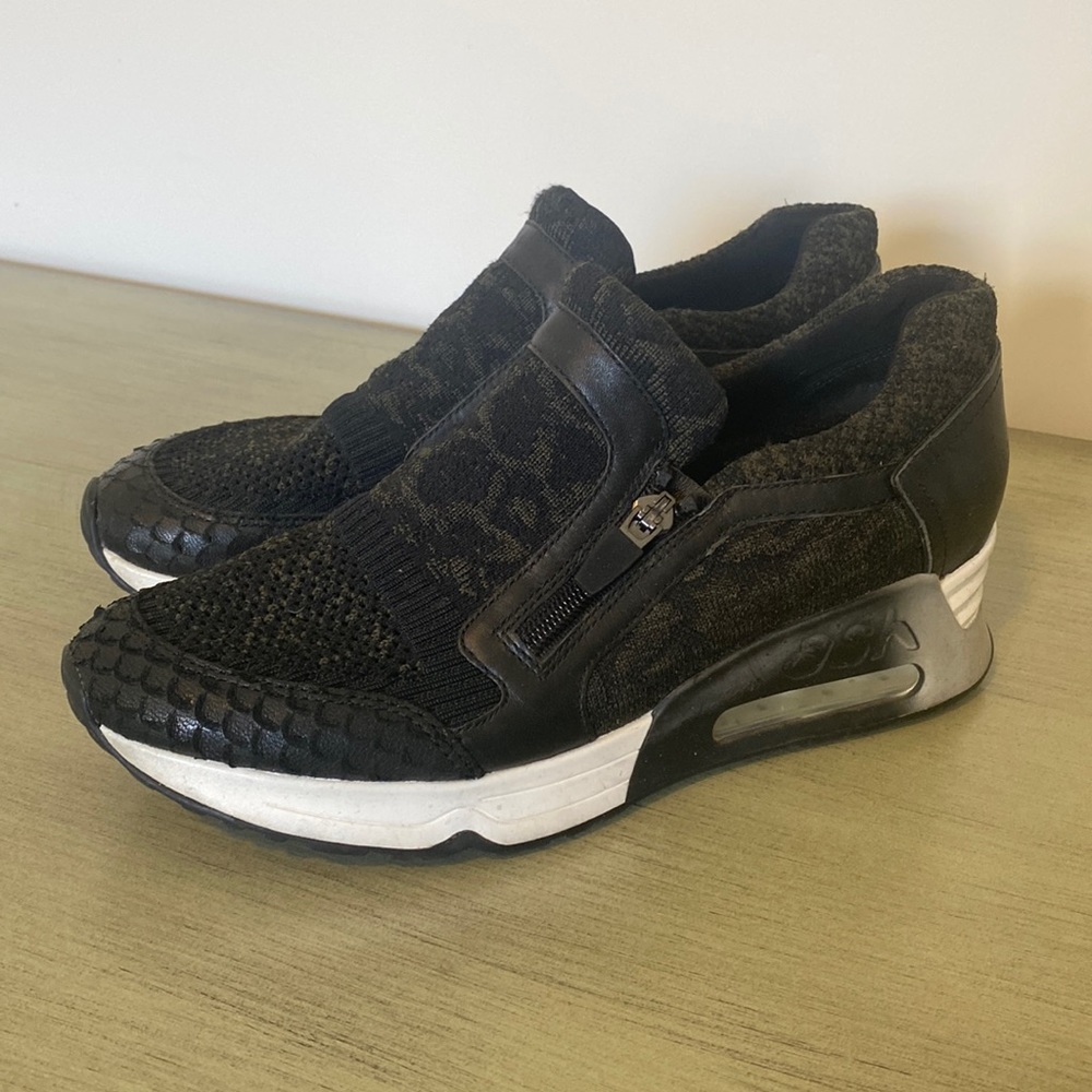 Ash Sneakers